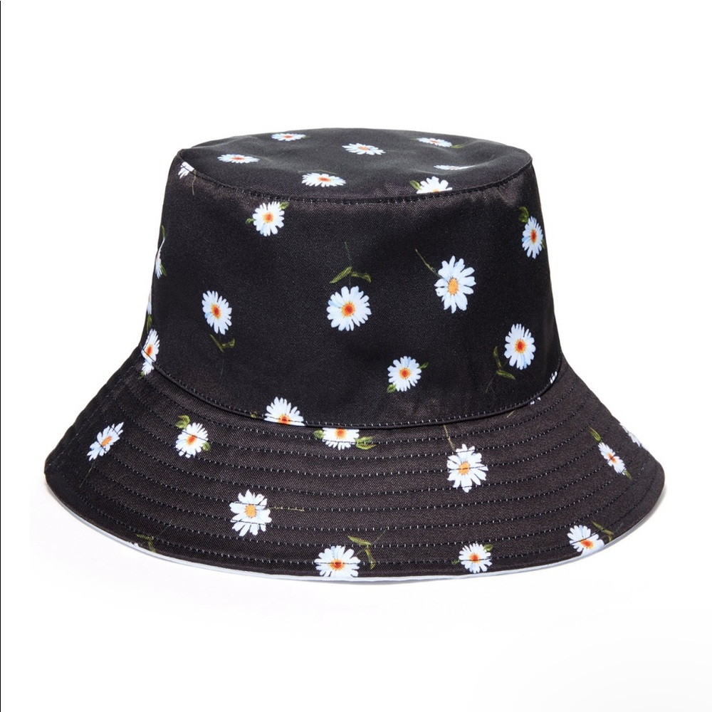 Alice + Olivia reversible bucket hat